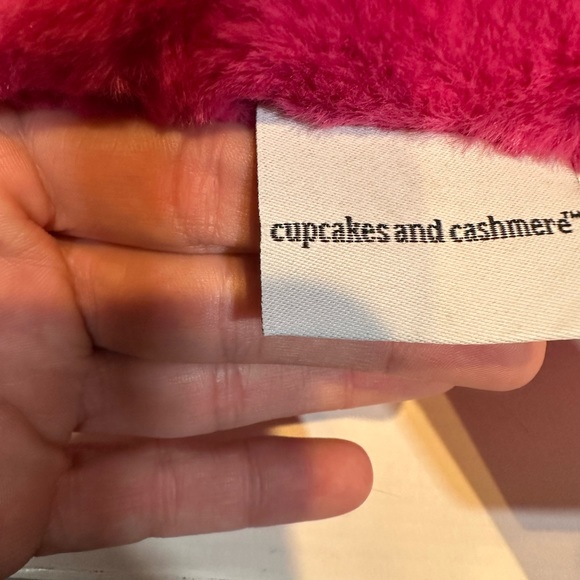 Cupcakes and Cashmere Pink Ombre Faux Fur Decorative Heart Throw Pillow - Picture 4 of 4